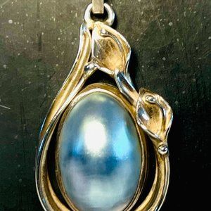 PENDANT IN STERLING SILVER WITH MOTHER OF PEARL